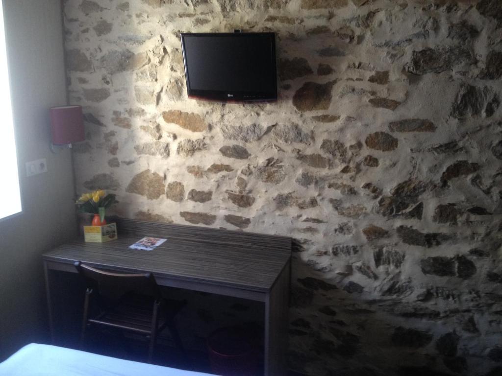 Hotel Du Commerce Cholet Room photo